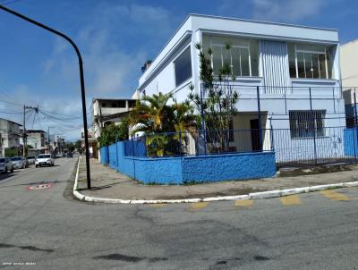 Casa para Locação, em Macaé, bairro Centro, 6 dormitórios, 2 banheiros, 1 vaga